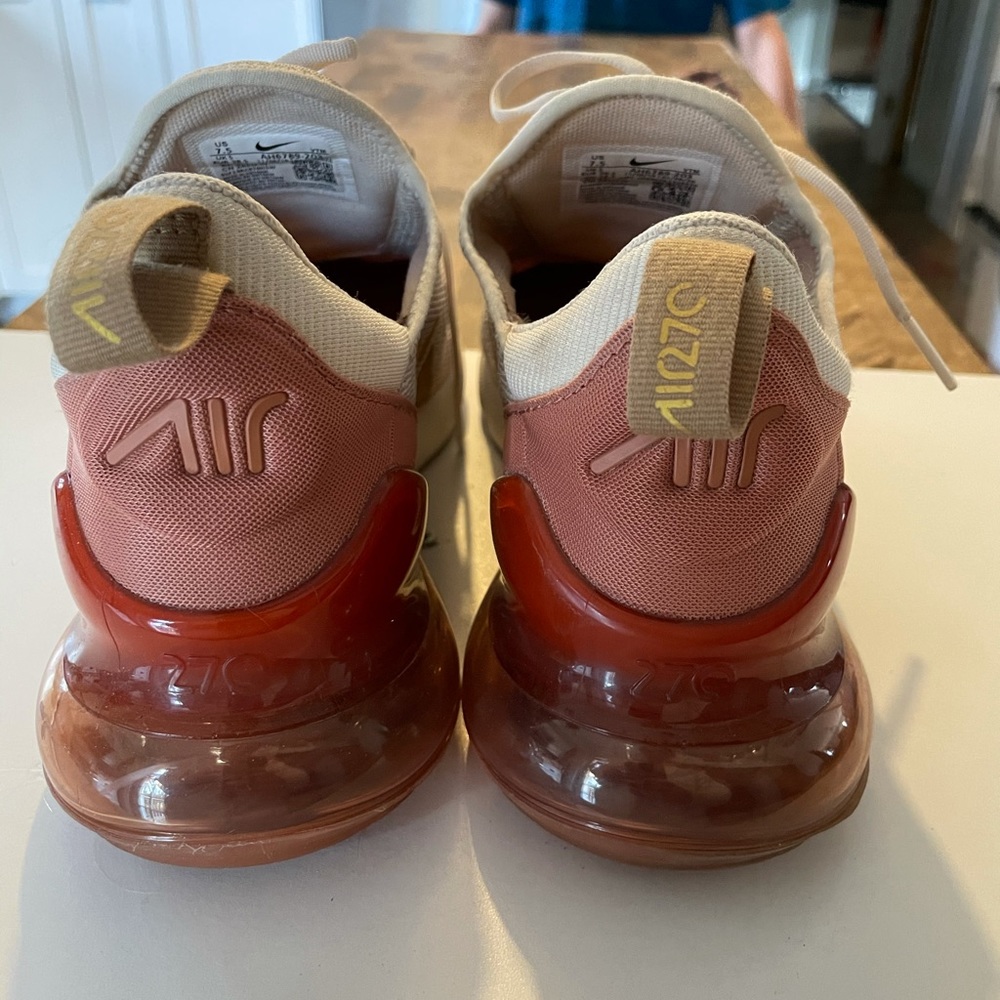 Nike Women’s Air Max 270 Sneakers in Beige, Gold & Red - Picture 3 of 7
